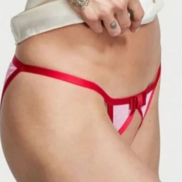 Victoria’s Secret Luxe Very Sexy Crotchless Cheekini Panty - Picture 4 of 5